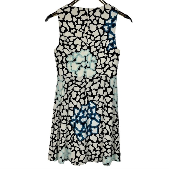 ANNIE GRIFFIN MAMIE GIRAFFE PRINT SILK SLEEVELESS FIT AND FLARE DRESS - Picture 3 of 12